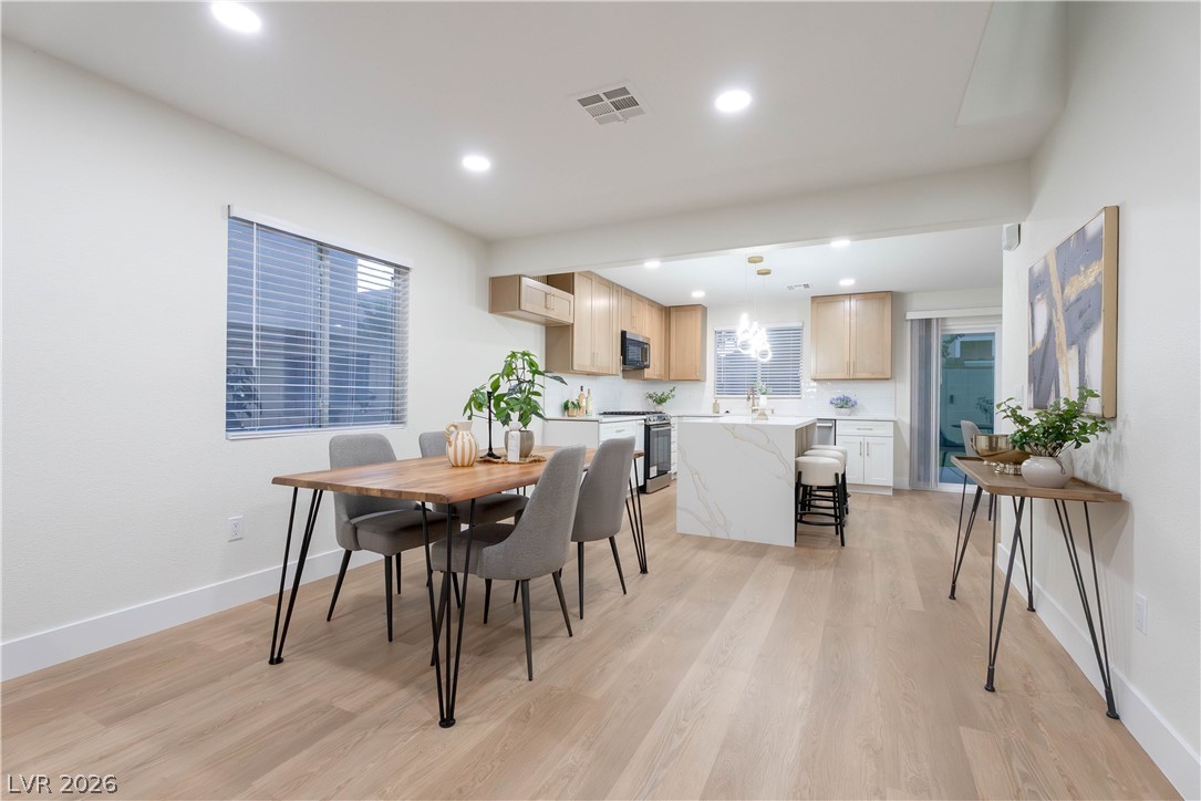 10004 Long Cattle Avenue Las Vegas NV 89117