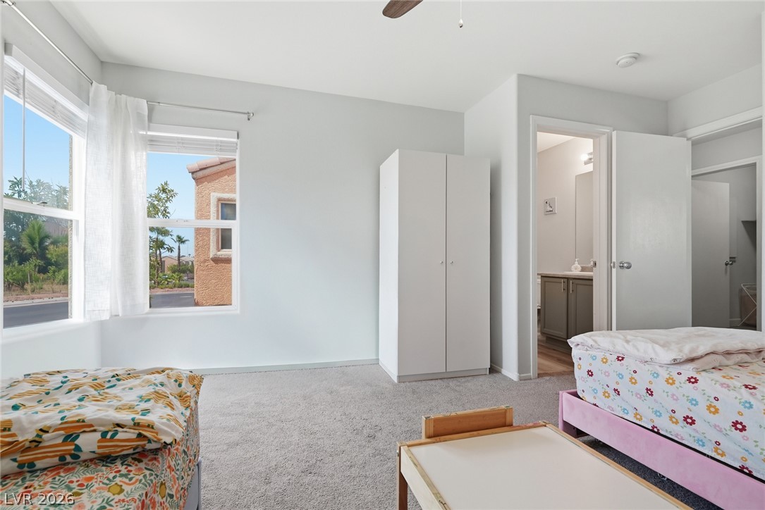 6597 Roundstone Bog Avenue Las Vegas NV 89139