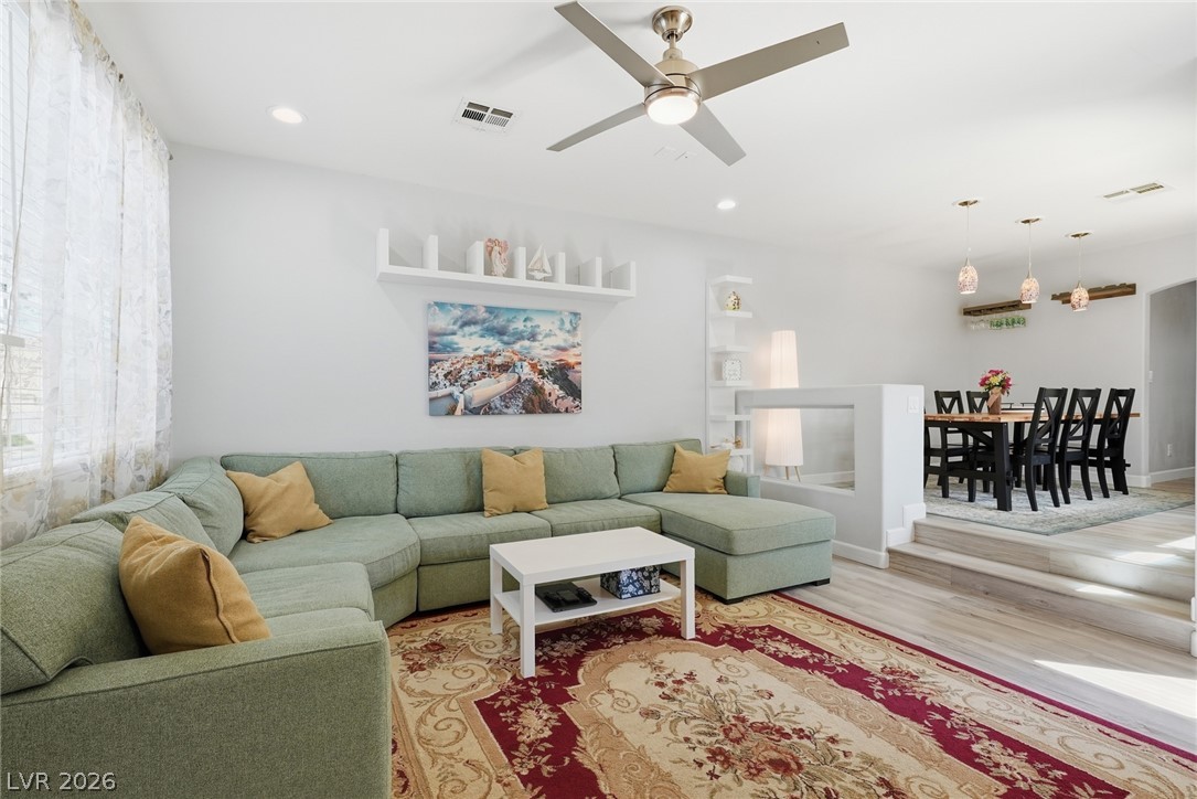 6597 Roundstone Bog Avenue Las Vegas NV 89139