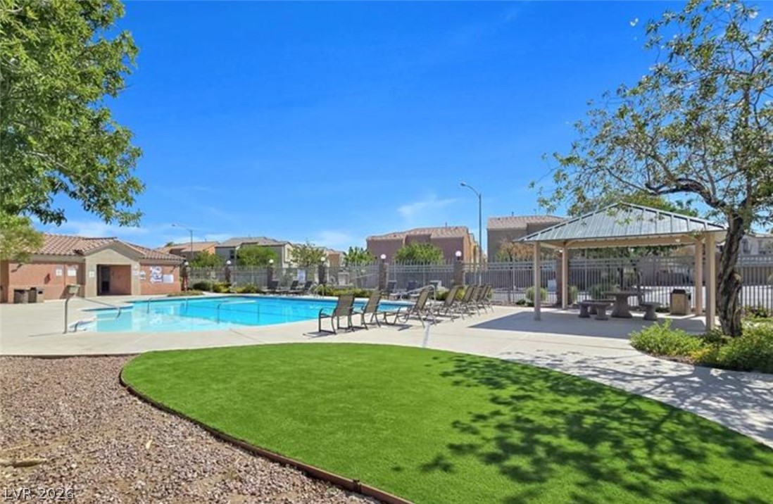6597 Roundstone Bog Avenue Las Vegas NV 89139