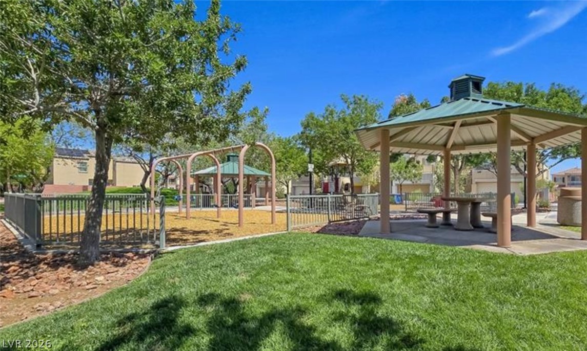 6597 Roundstone Bog Avenue Las Vegas NV 89139