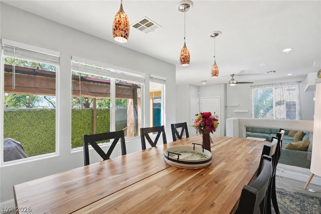 6597 Roundstone Bog Avenue Las Vegas NV 89139