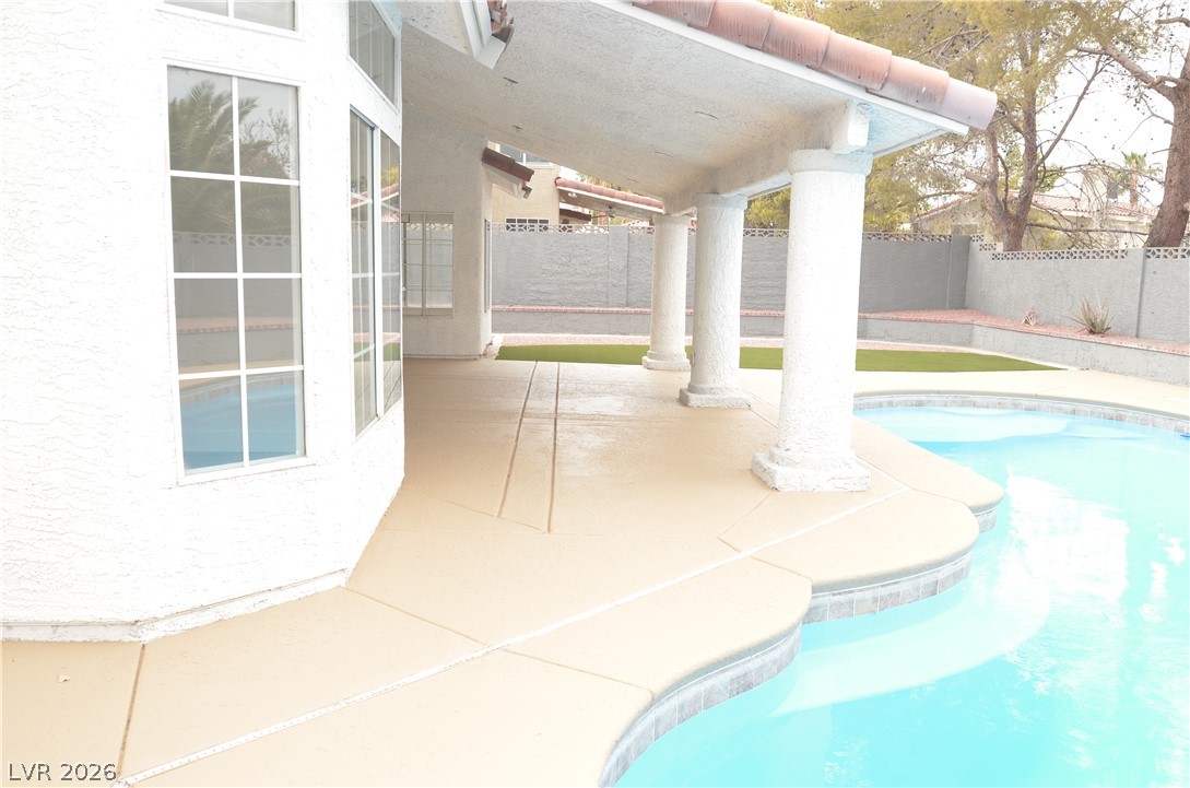 8604 Grandbank Drive Las Vegas NV 89145