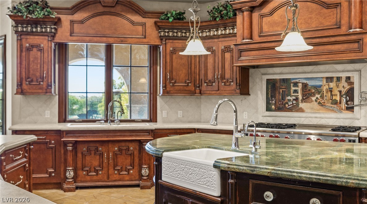 47 Club Vista Drive Henderson NV 89052