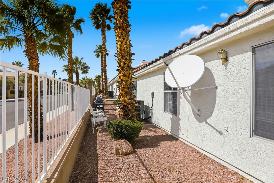 10005 Oak Creek Canyon Avenue Las Vegas NV 89147