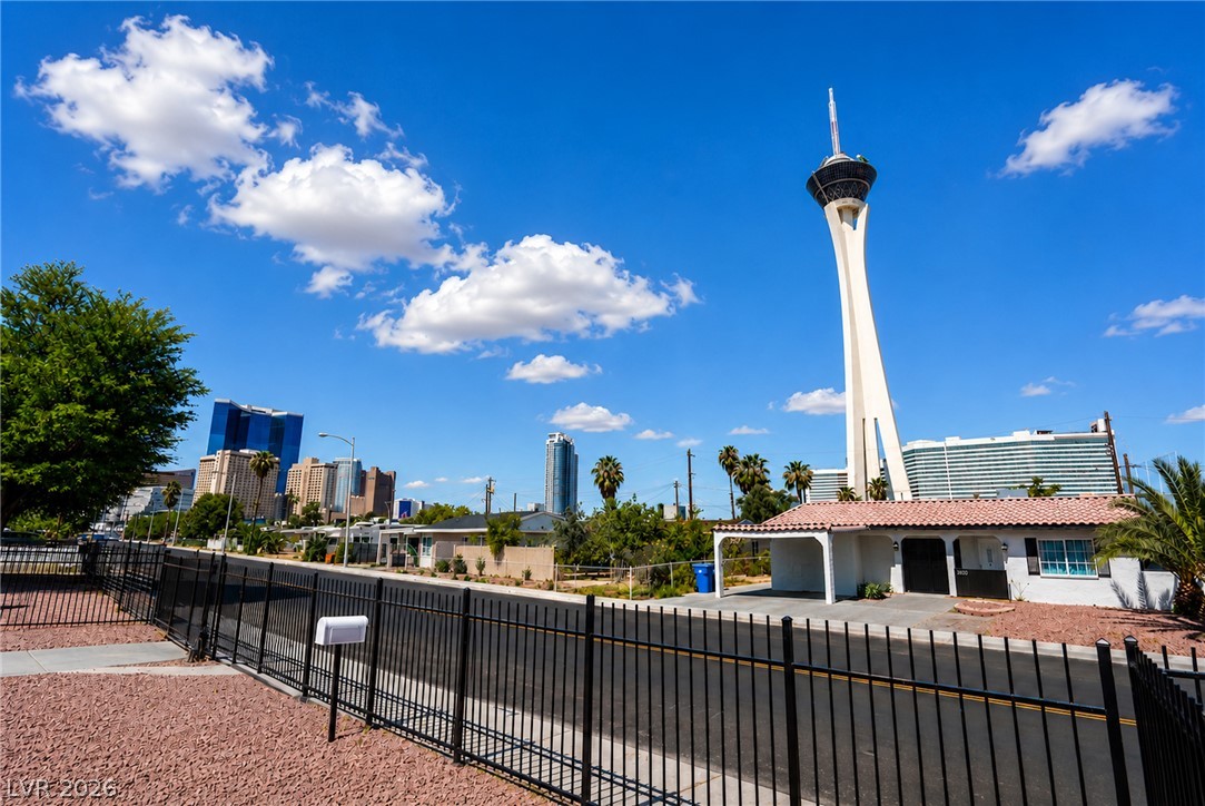 2101 Santa Paula Drive Las Vegas NV 89104
