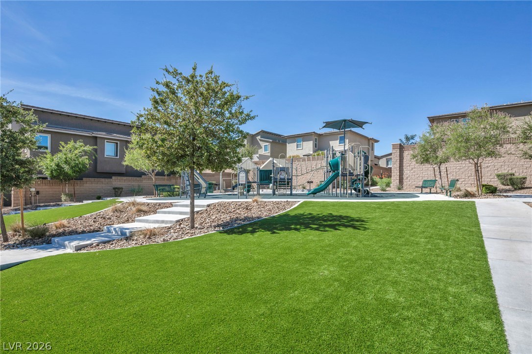 8843 Roadrunner Ravine Street Las Vegas NV 89166