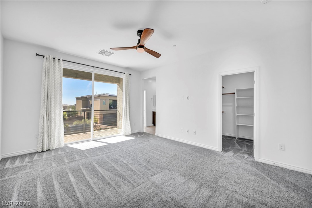 8843 Roadrunner Ravine Street Las Vegas NV 89166