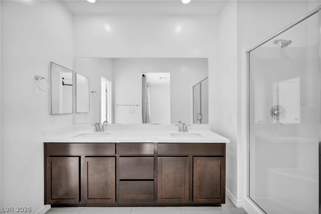 8843 Roadrunner Ravine Street Las Vegas NV 89166