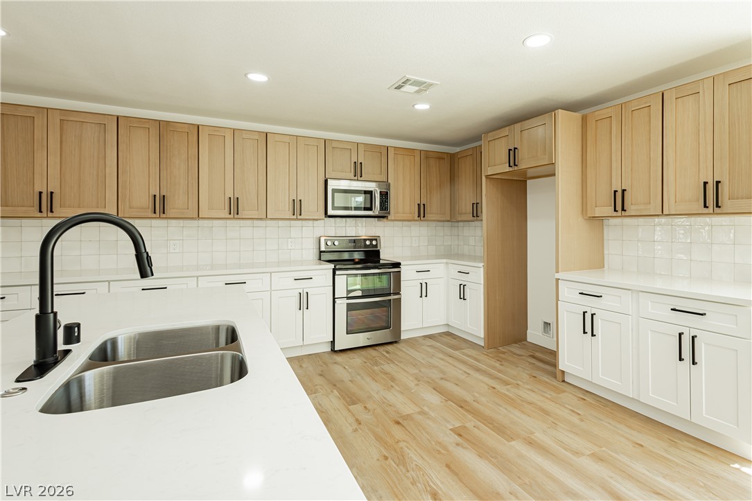 4815 El Tesoro Avenue Las Vegas NV 89121