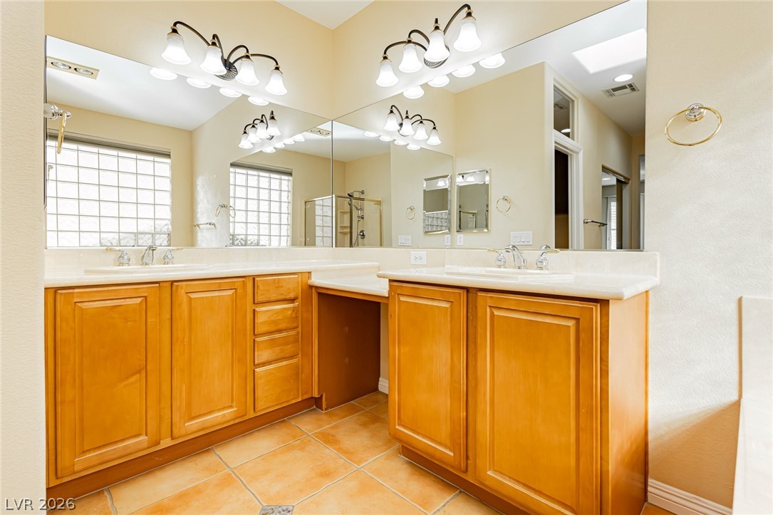 5123 Vincitor Street Las Vegas NV 89135