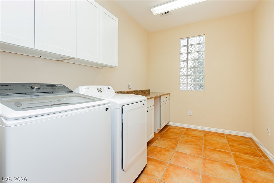 5123 Vincitor Street Las Vegas NV 89135
