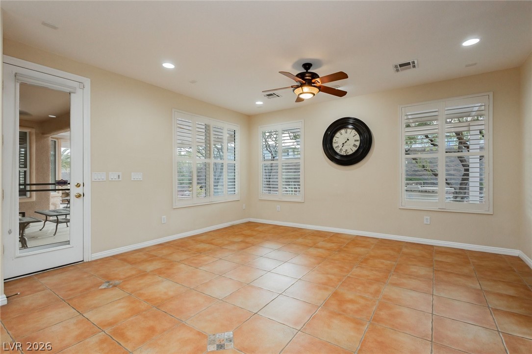 5123 Vincitor Street Las Vegas NV 89135