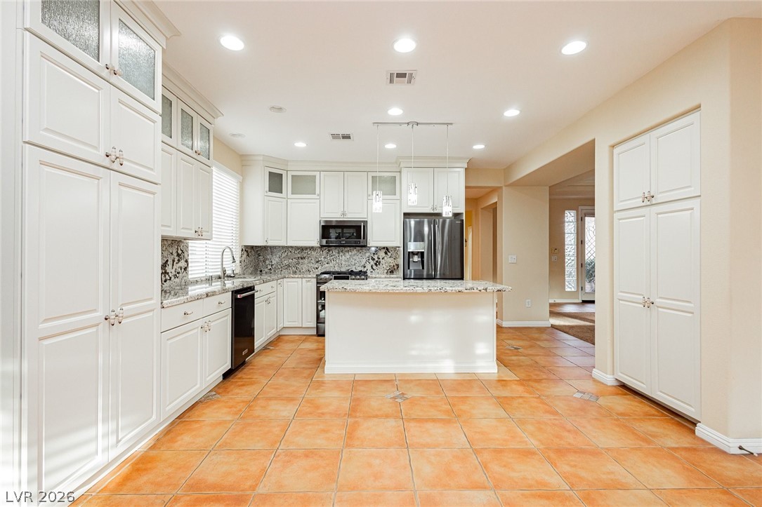 5123 Vincitor Street Las Vegas NV 89135
