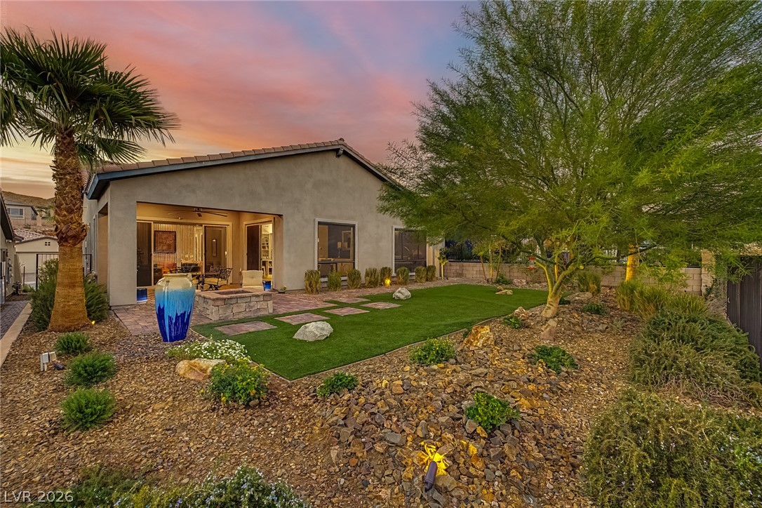 24 Cliffwater Street Henderson NV 89011