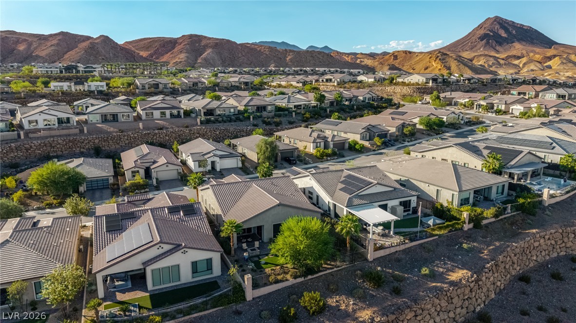 24 Cliffwater Street Henderson NV 89011