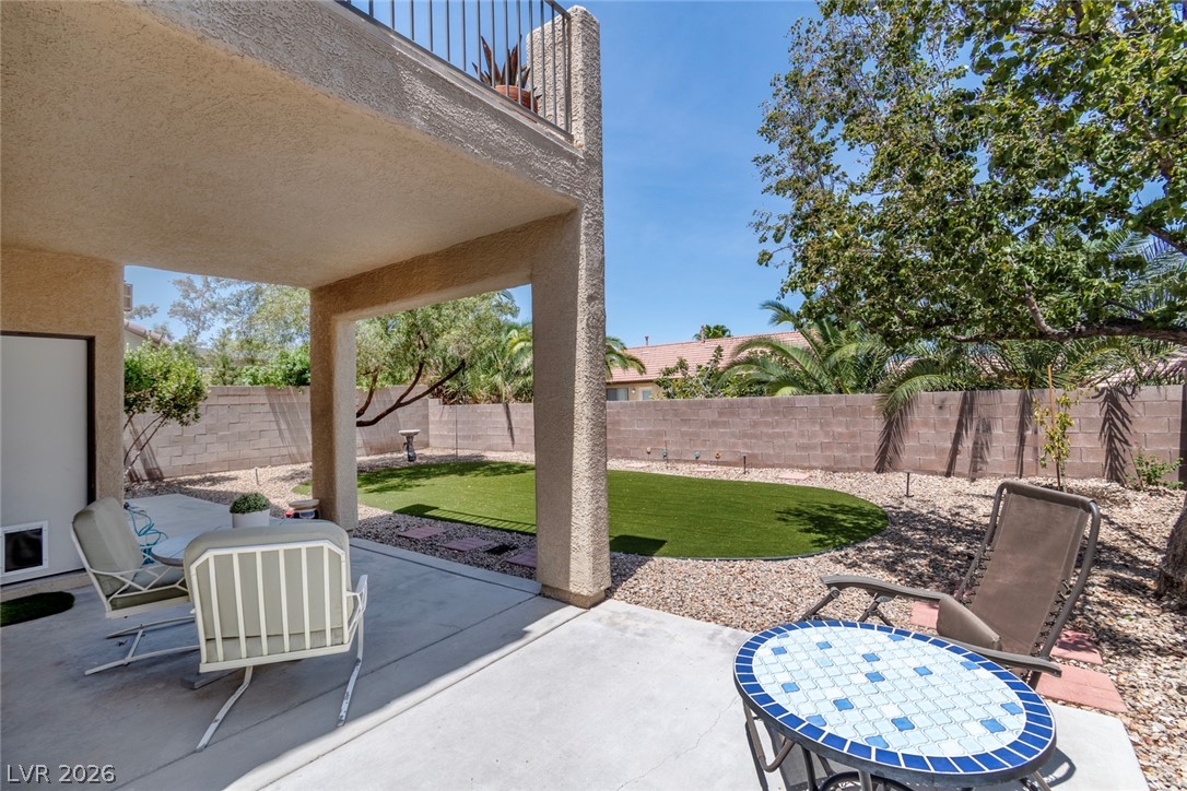 2424 Taragato Avenue Henderson NV 89052