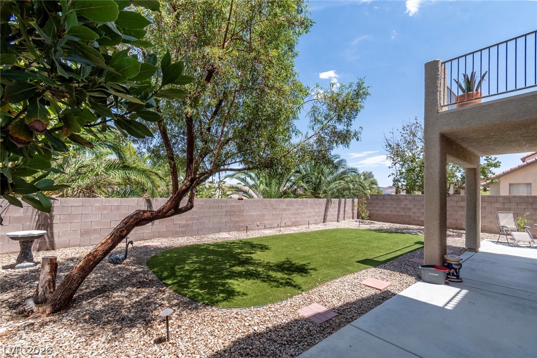 2424 Taragato Avenue Henderson NV 89052