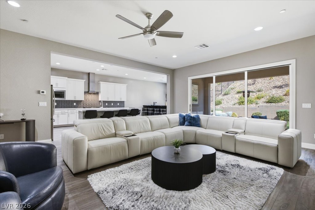 10 Via Tiberina Henderson NV 89011