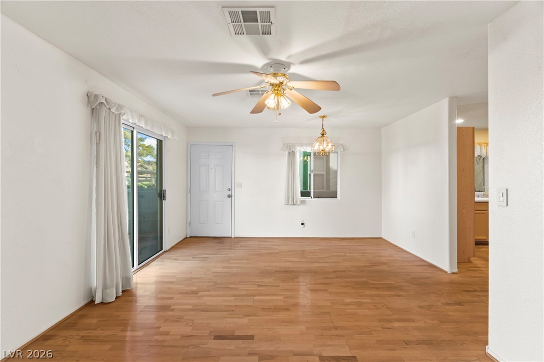 5602 Calais Court Las Vegas NV 89118