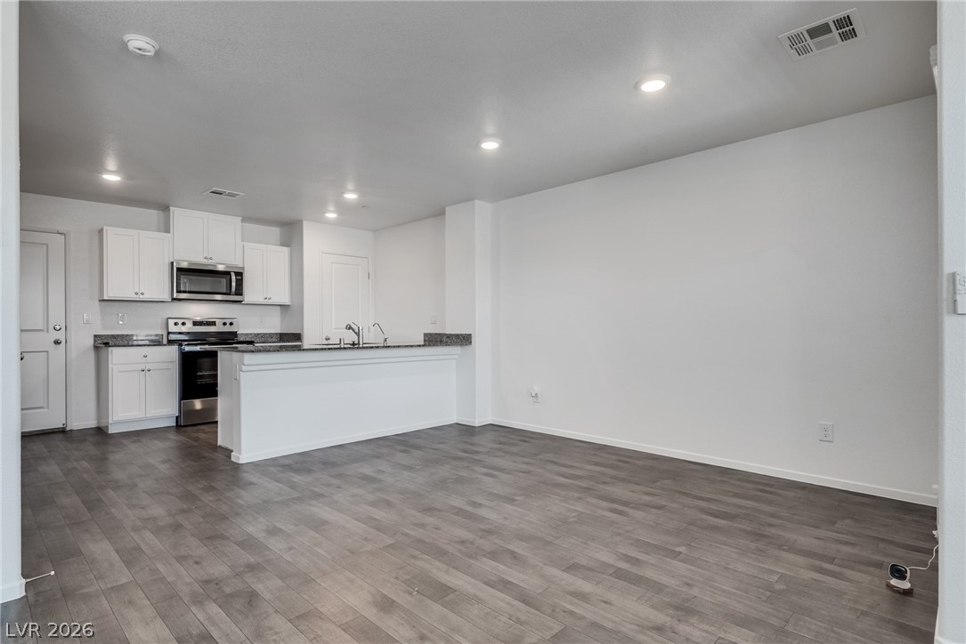 1114 Scarlet Sparrow Street Henderson NV 89011