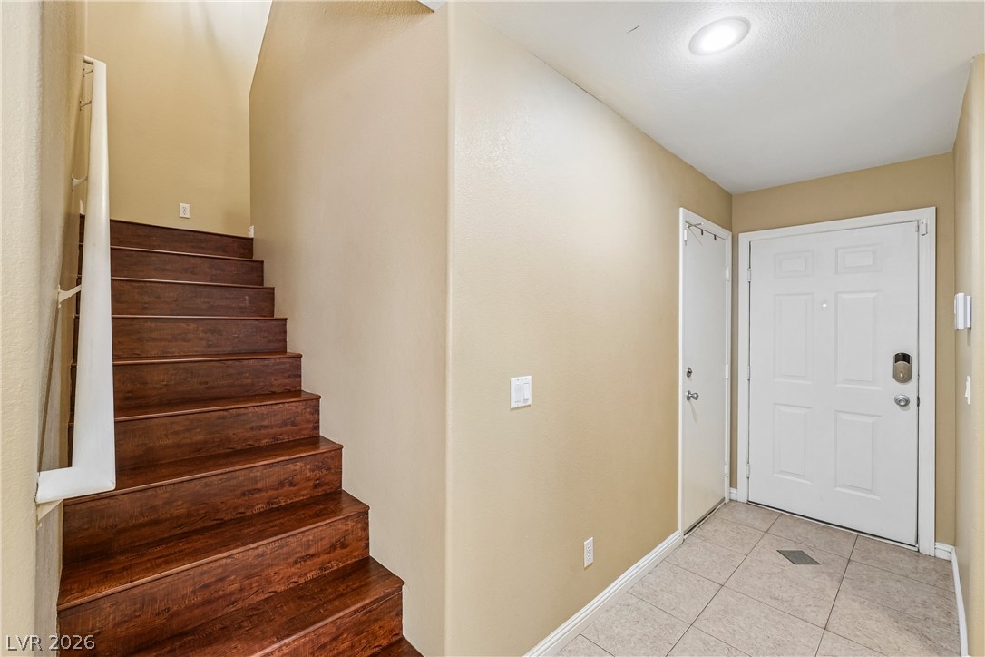 9957 Keephills Street Las Vegas NV 89183