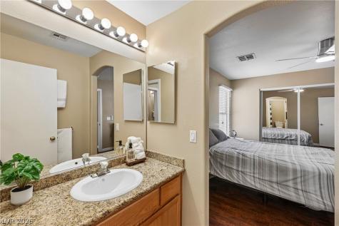 9957 Keephills Street Las Vegas NV 89183