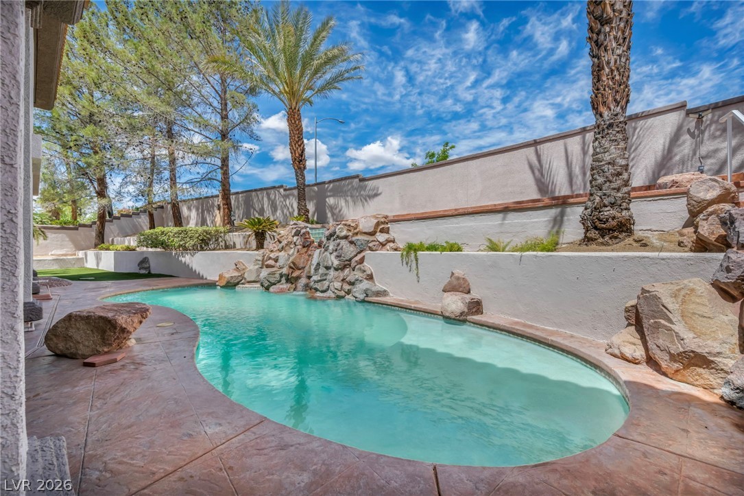 8798 Big Bluff Avenue Las Vegas NV 89148
