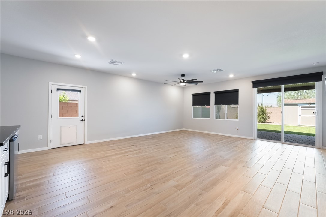8663 Bench Street Las Vegas NV 89139