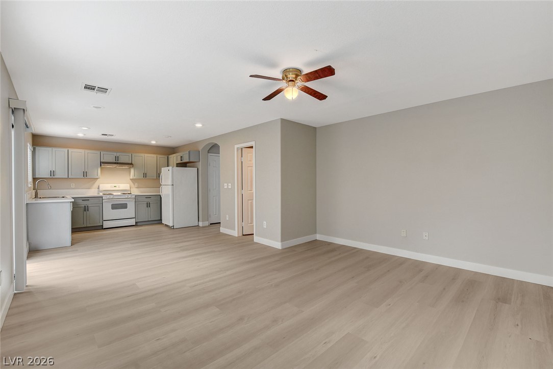 4997 Tioga Pass Avenue Las Vegas NV 89139