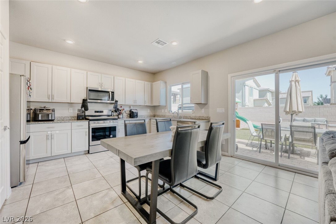 7236 Glimmer Point Street North Las Vegas NV 89084
