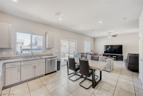 7236 Glimmer Point Street North Las Vegas NV 89084