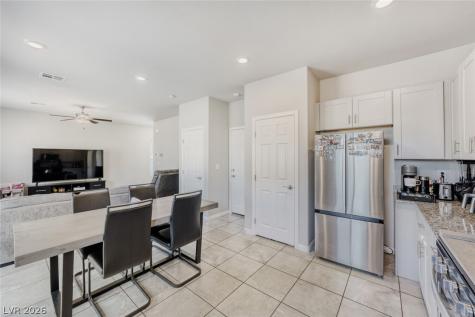 7236 Glimmer Point Street North Las Vegas NV 89084