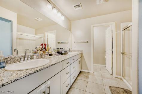 7236 Glimmer Point Street North Las Vegas NV 89084