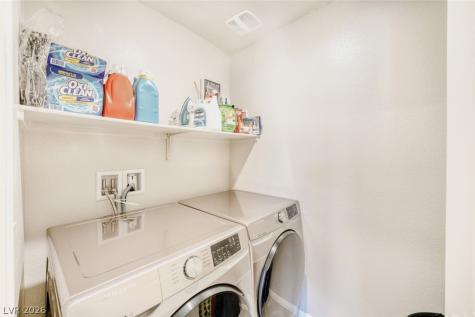 7236 Glimmer Point Street North Las Vegas NV 89084