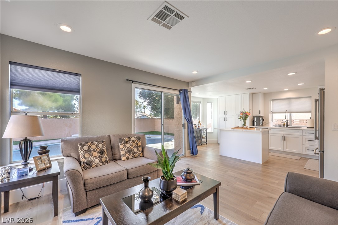 8352 Shore Breeze Drive Las Vegas NV 89128