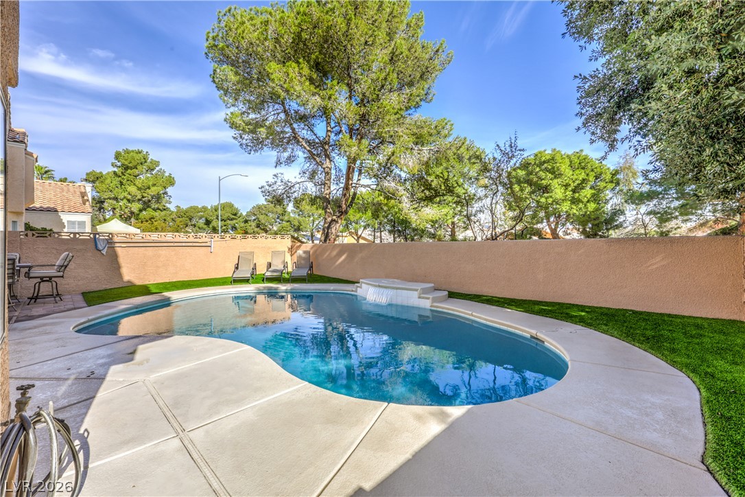 8352 Shore Breeze Drive Las Vegas NV 89128