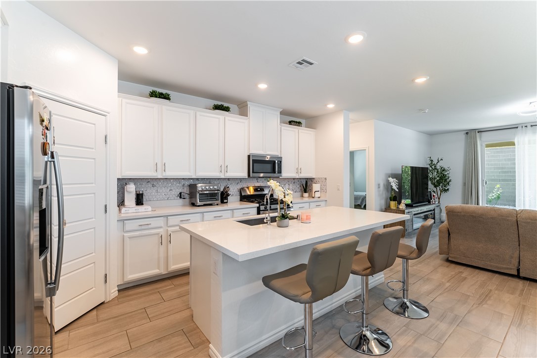 6807 Bayou Hollow Avenue Las Vegas NV 89156