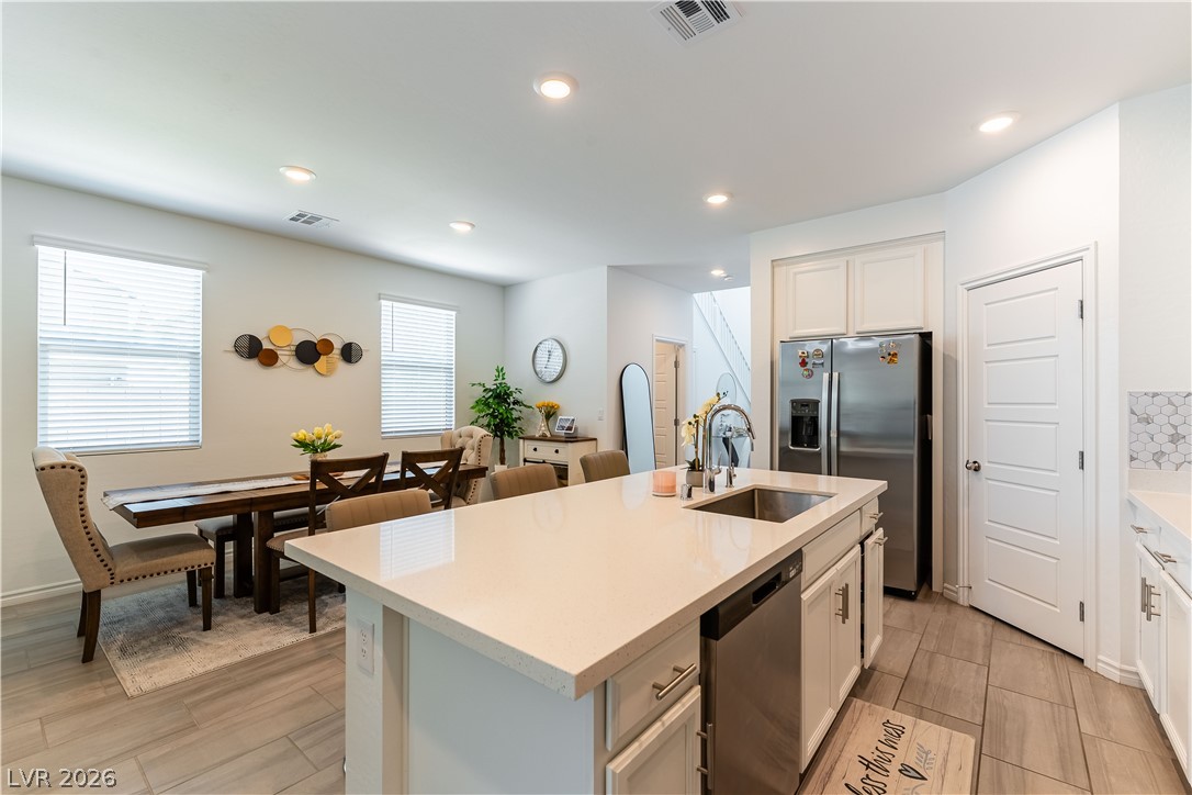 6807 Bayou Hollow Avenue Las Vegas NV 89156