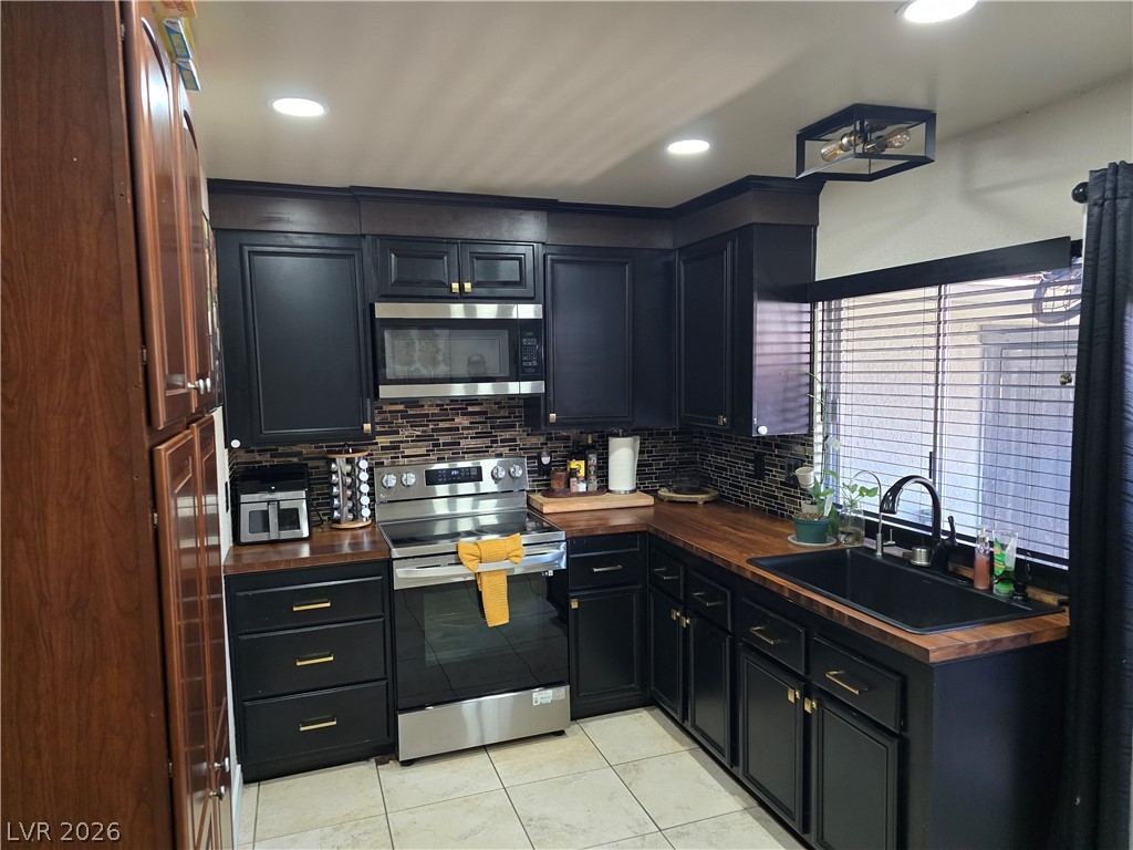 5837 Bromley Avenue Las Vegas NV 89107