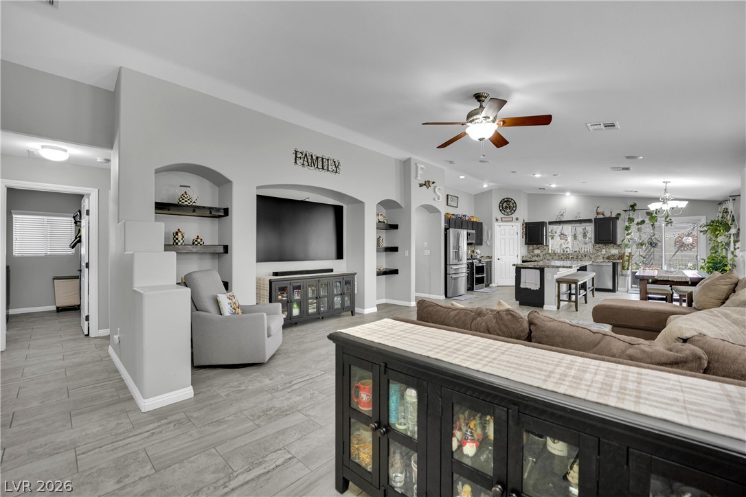 4504 Silverwind Road North Las Vegas NV 89031