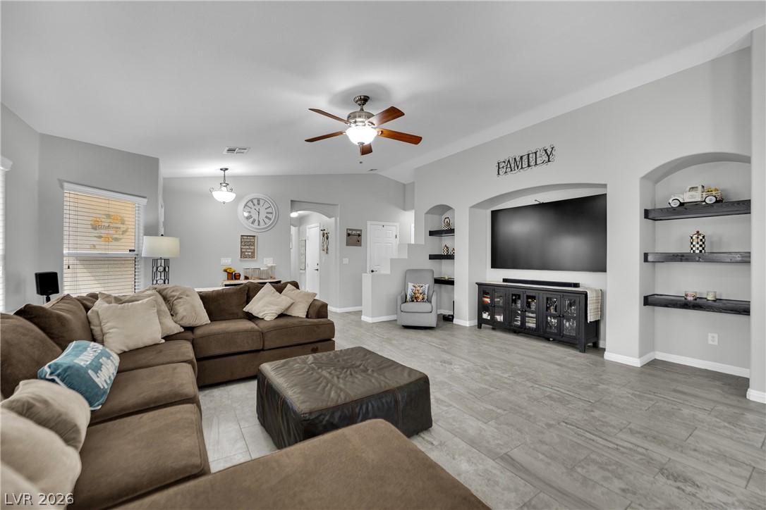 4504 Silverwind Road North Las Vegas NV 89031