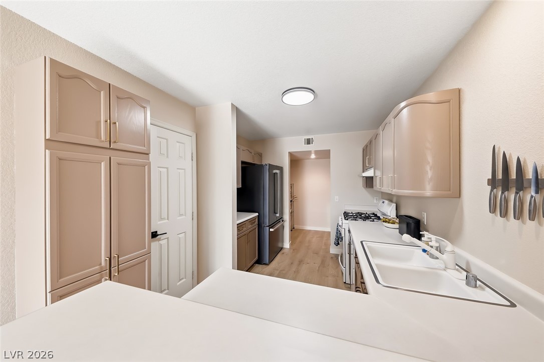 2600 Noble Fir Avenue Henderson NV 89074