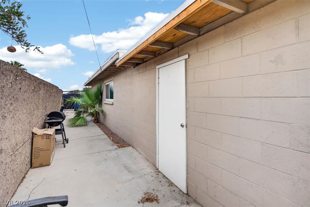 2837 La Canada Street Las Vegas NV 89169