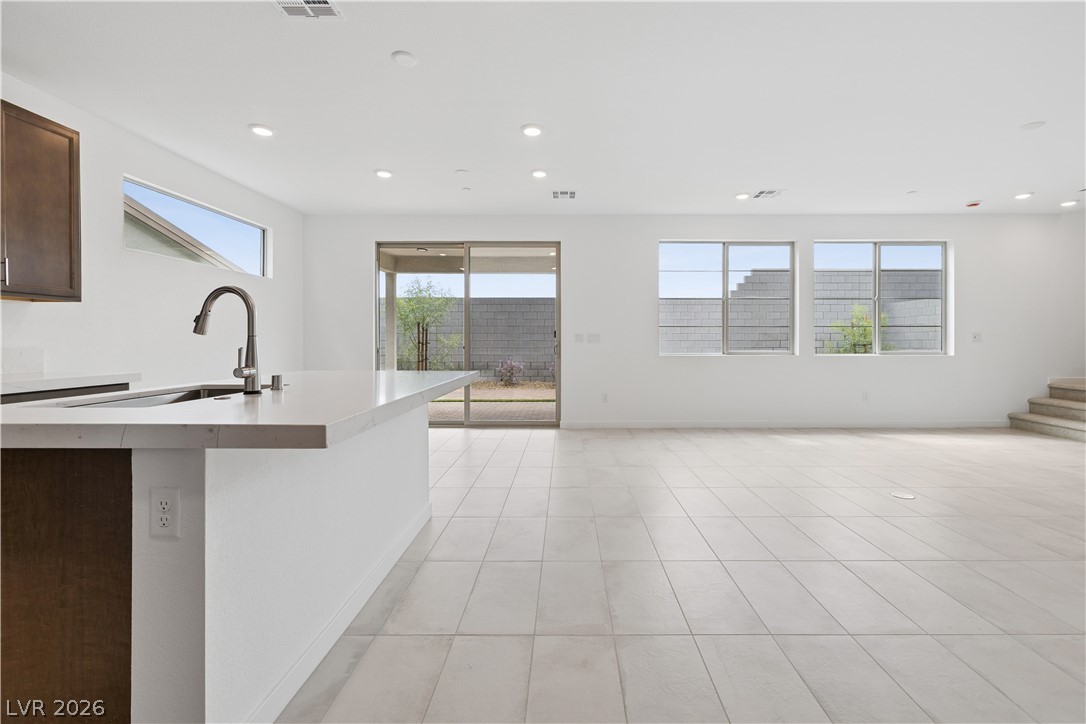 10457 Mountain Aster Avenue Las Vegas NV 89166