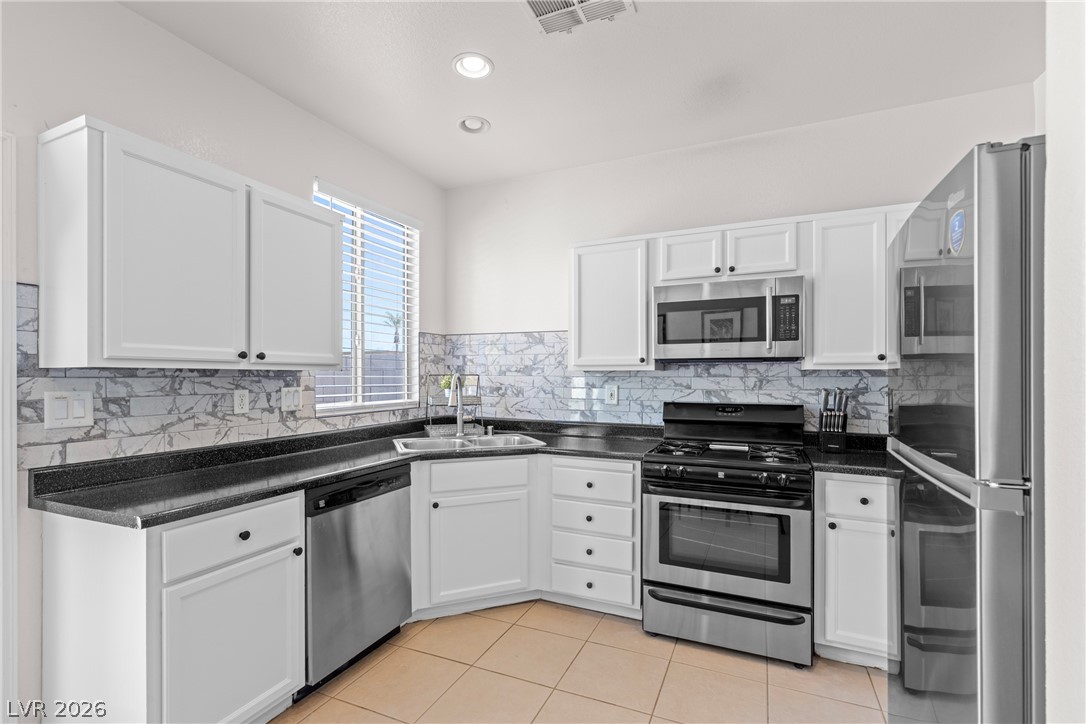 1076 Sweeping Vine Avenue Las Vegas NV 89183