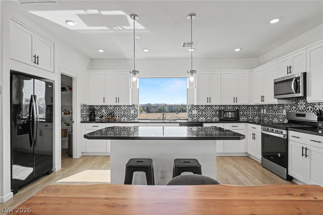 7761 Misty Oaks Avenue Las Vegas NV 89113