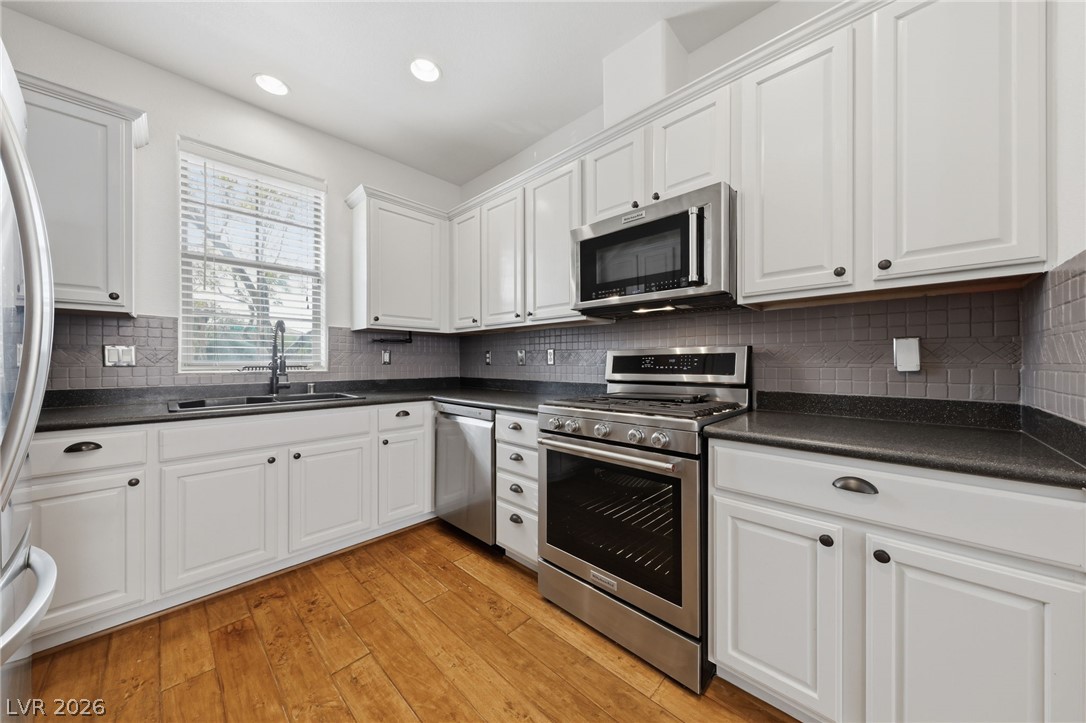8068 Whiteriver Plateau Lane Las Vegas NV 89178