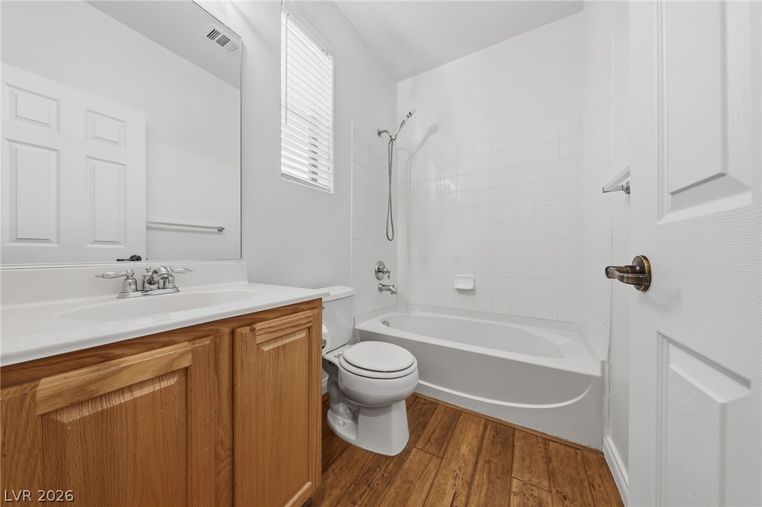8068 Whiteriver Plateau Lane Las Vegas NV 89178