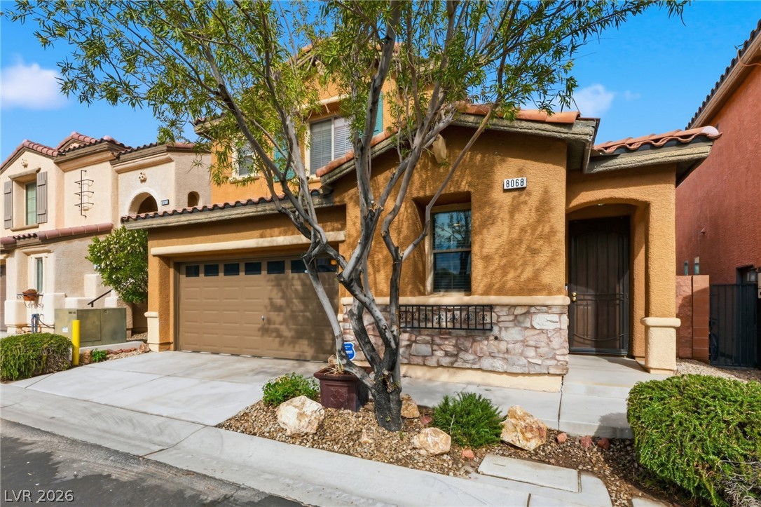 8068 Whiteriver Plateau Lane Las Vegas NV 89178